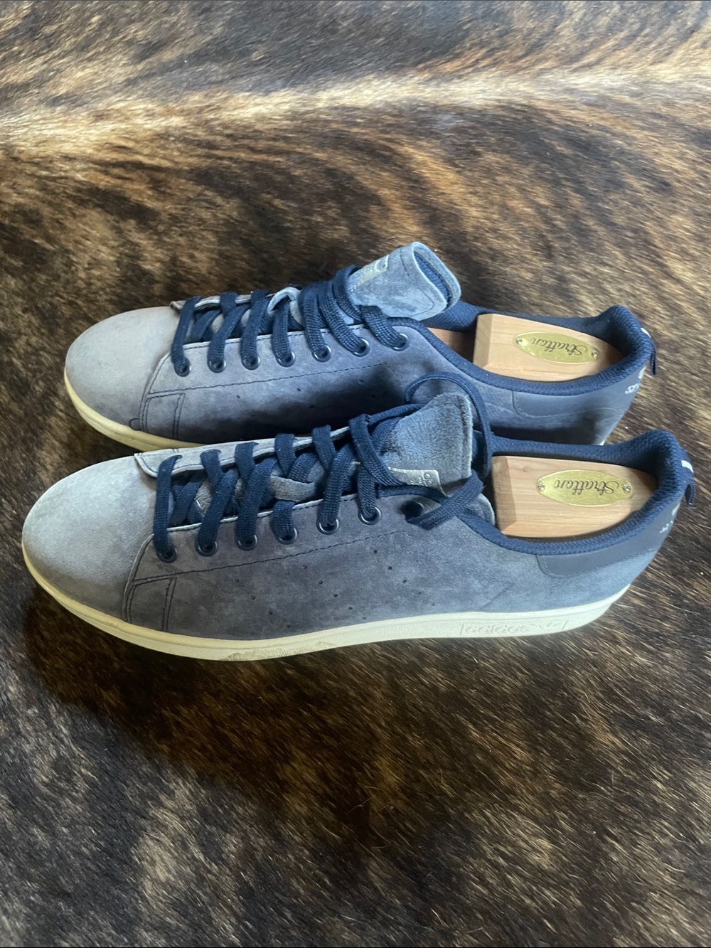 Stan Smith Adidas Men's Suede Casual Sneakers in Blue - Picture 2 of 8